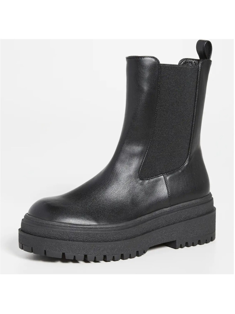 Good American Lug Sole Pull On Chelsea Boots in Black